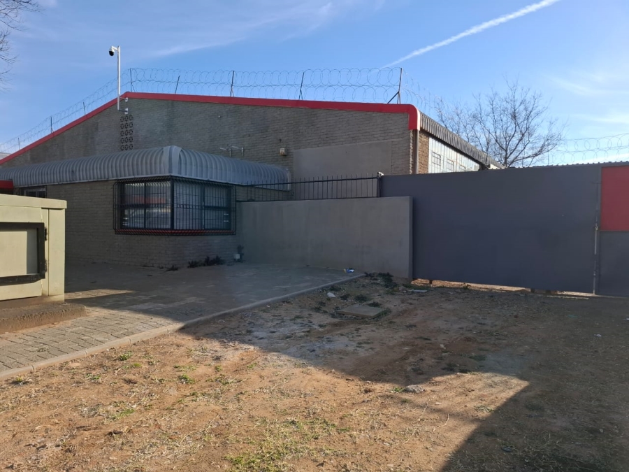 To Let Commercial Property for Rent in Oos Einde Free State